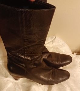 Mishka black leather small heeled boot size 8.